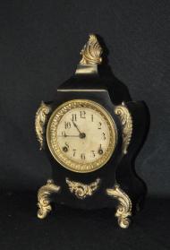 Antique Auction Photos