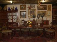 Antique Auction Photos