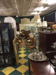 Antique Auction Photos