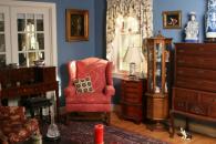 Antique Auction Photos