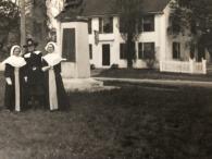 Antique Auction Photos