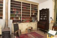 Antique Auction Photos
