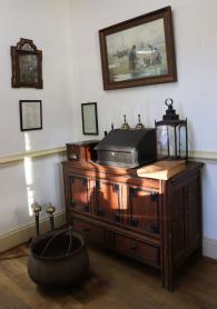 Antique Auction Photos