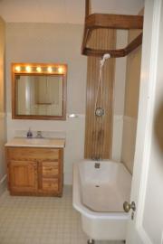 FULL BATH